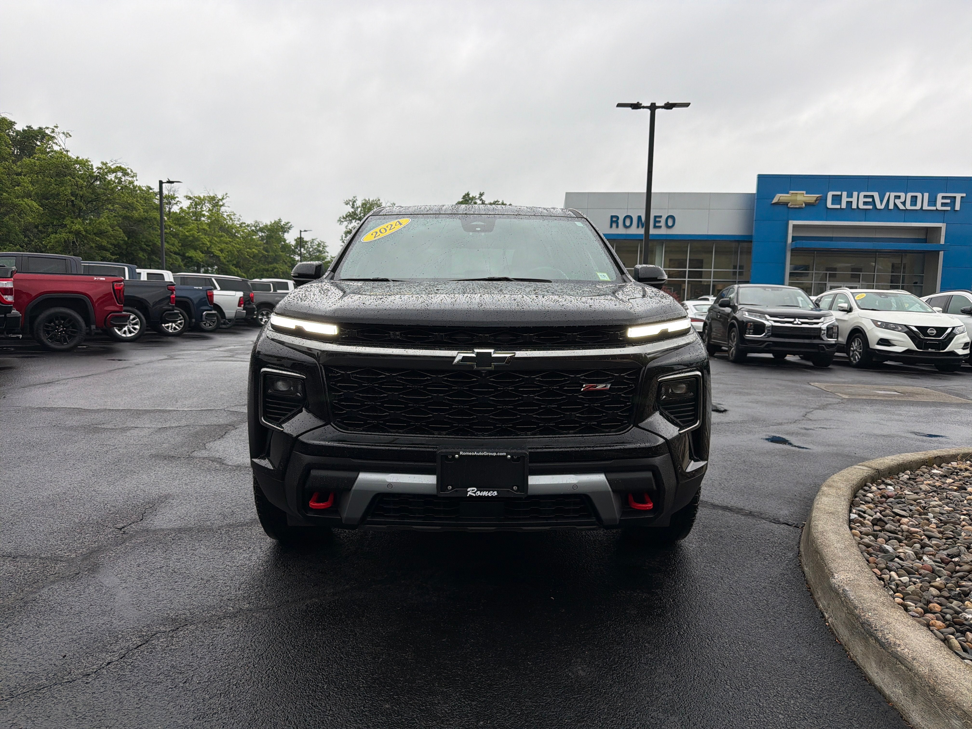 2024 Chevrolet Traverse — side profile view