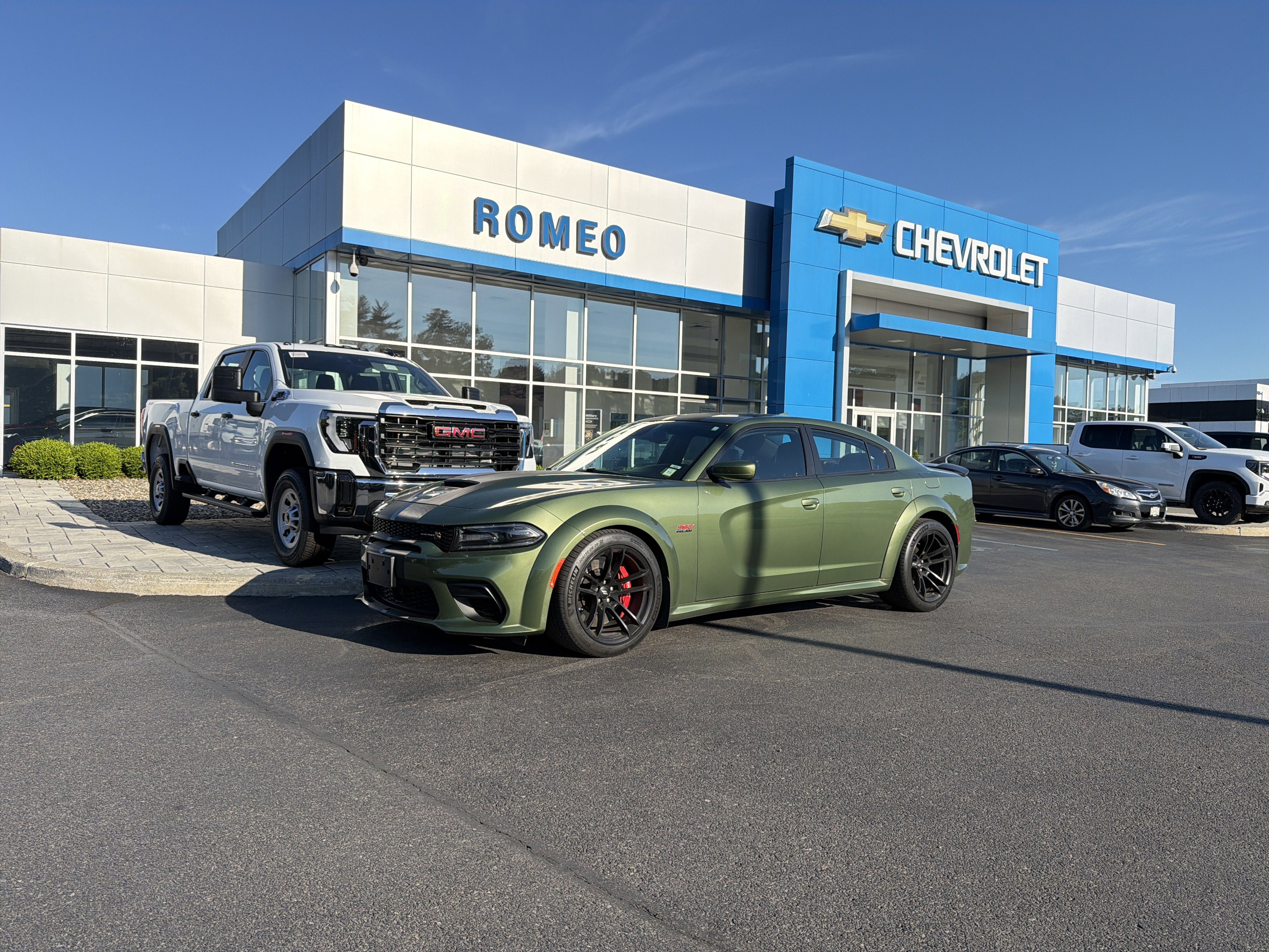2021 Dodge Charger Scat Pack Widebody RWD in Green — front three-quarter view