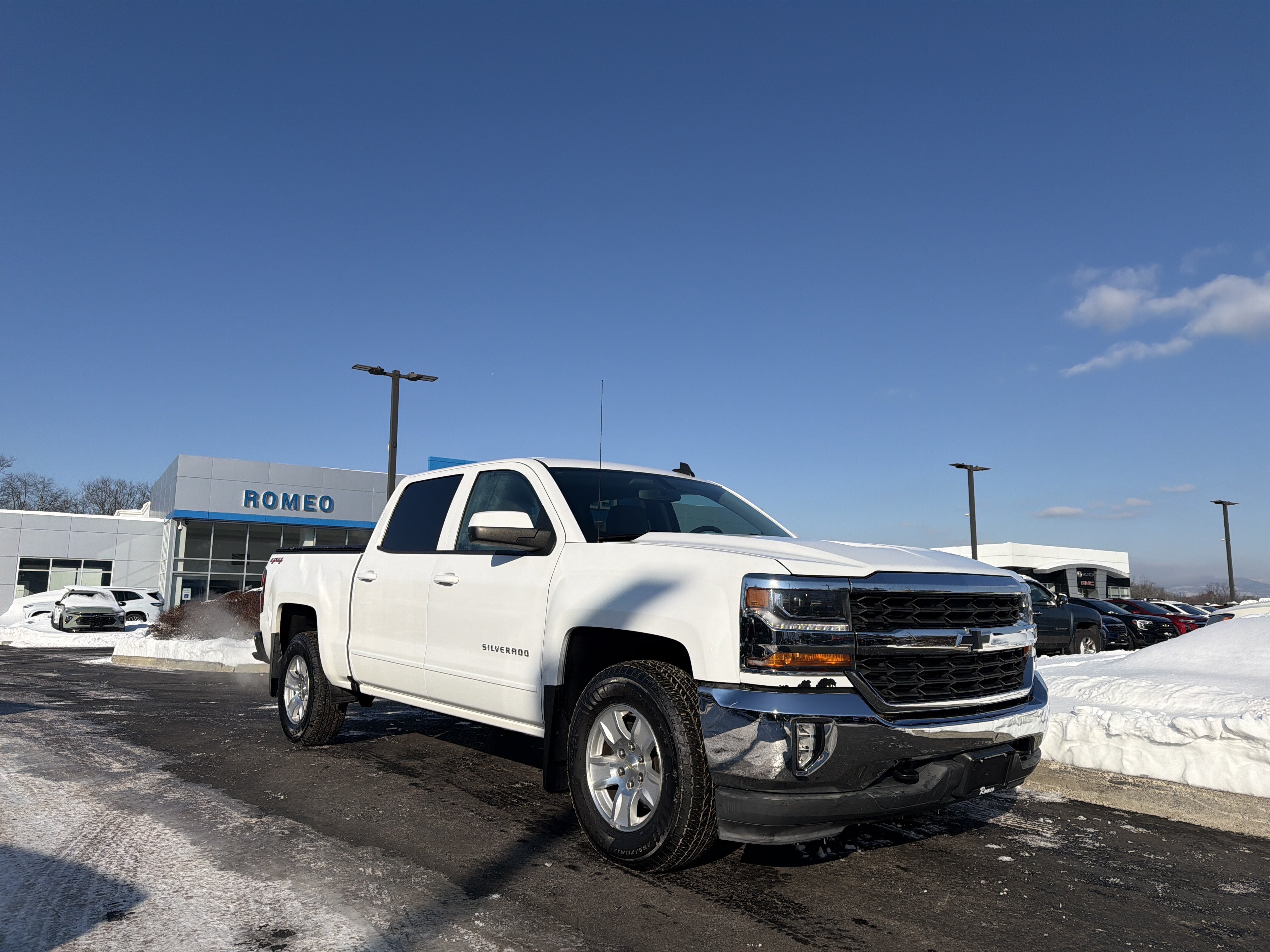 2018 Chevrolet Silverado 1500 — rear three-quarter view