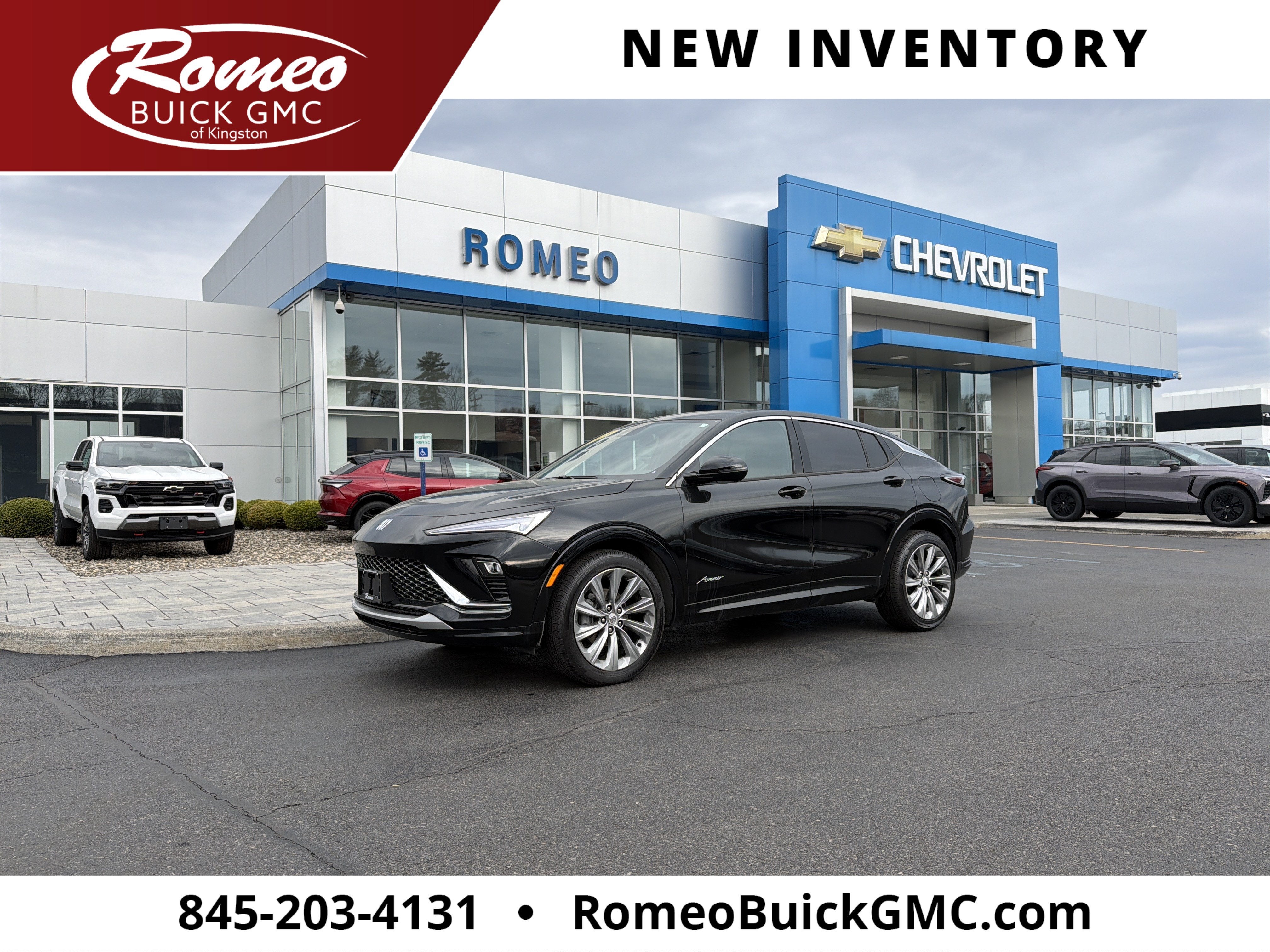 2026 Buick Envista Avenir in Ebony Twilight Metallic — front three-quarter view